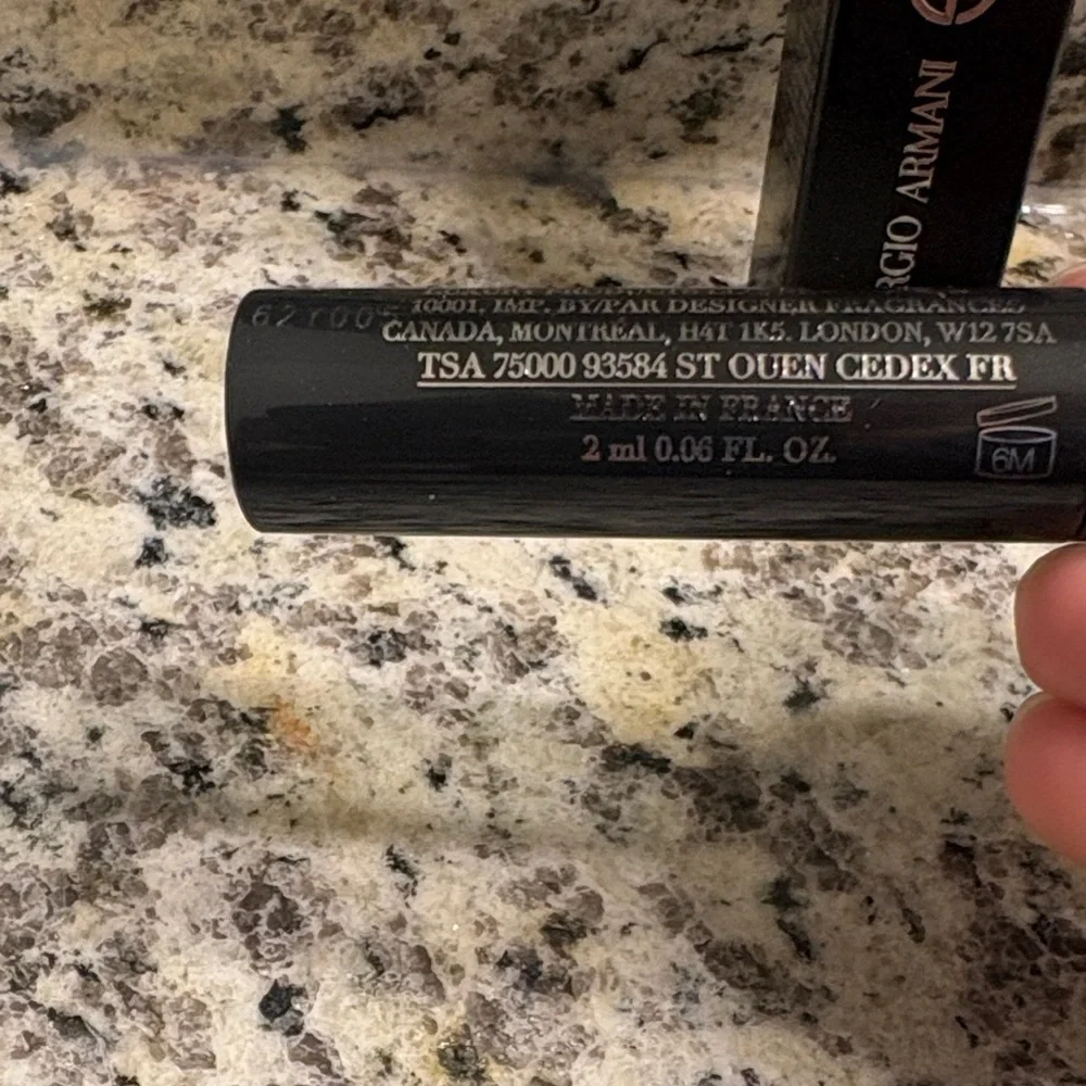 NIB Giorgio Armani Vertigo Lift Mascara - Black (Mini Size)